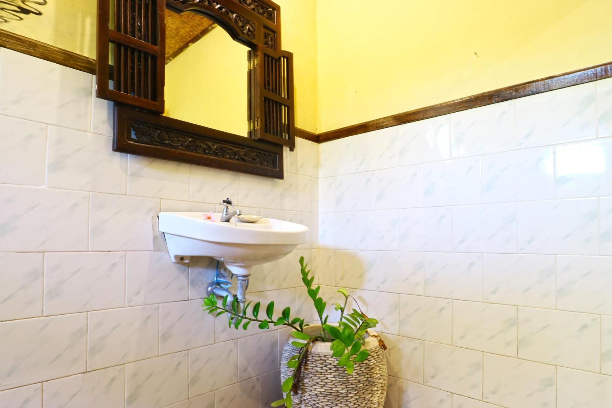 Ubud Kerta City Hotel Esterno foto