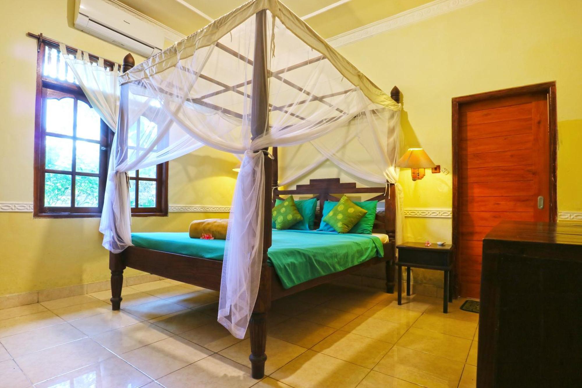Ubud Kerta City Hotel Esterno foto
